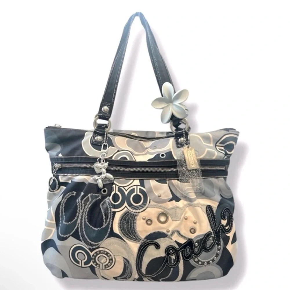 Coach Poppy Signature Graphic Tote in Denim and Cream - Picture 9 of 9